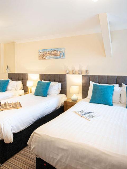 Gwbert Hotel Cardigan Buitenkant foto